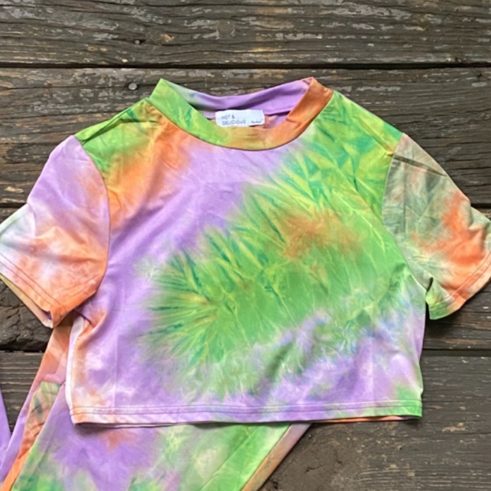 New Hot & Delicious Tie Dye Two Piece Crop Top Pant Set Sz M - Picture 2 of 4